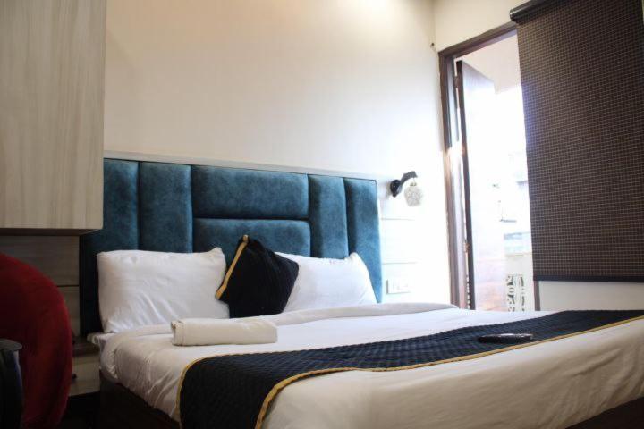 Blackwood Near Golden Temple -140 Mtrs Amritsar Exterior foto