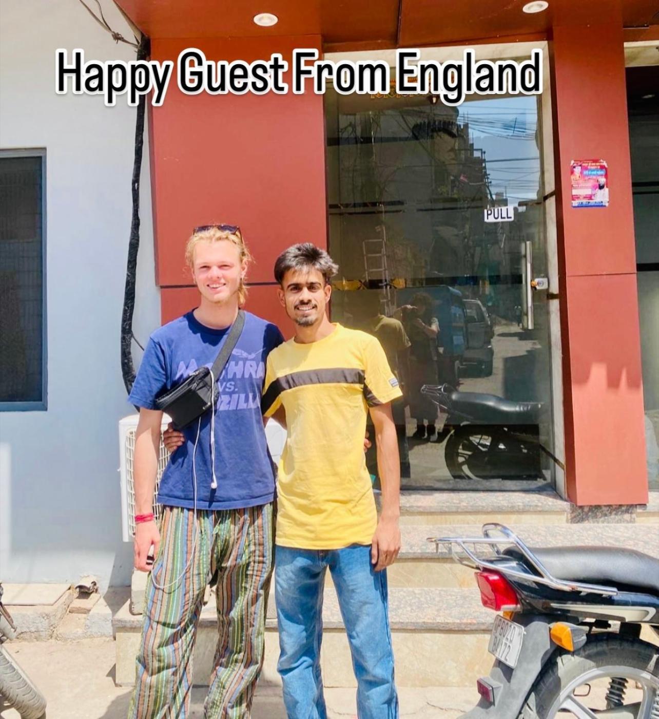 Blackwood Near Golden Temple -140 Mtrs Amritsar Exterior foto